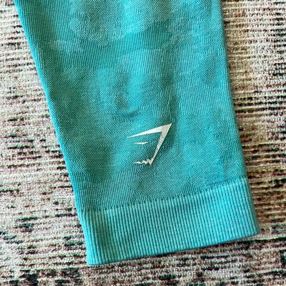 Gymshark camo leggings - Picture 4 of 6